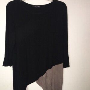 Kim & Cami Tan and black asymmetrical  top M